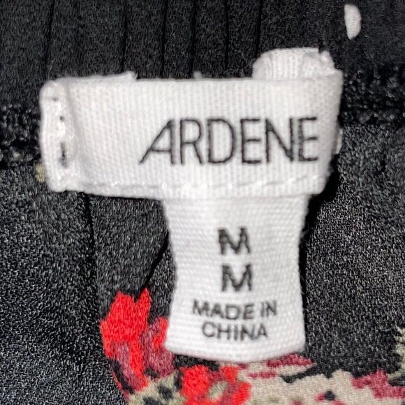 🎉 Bundle Deal: 4 for $20! 🎉 floral off the shoulder top M - Picture 6 of 8